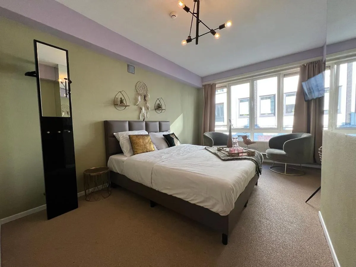 Lotelito Roomzzz Antwerp Belgium