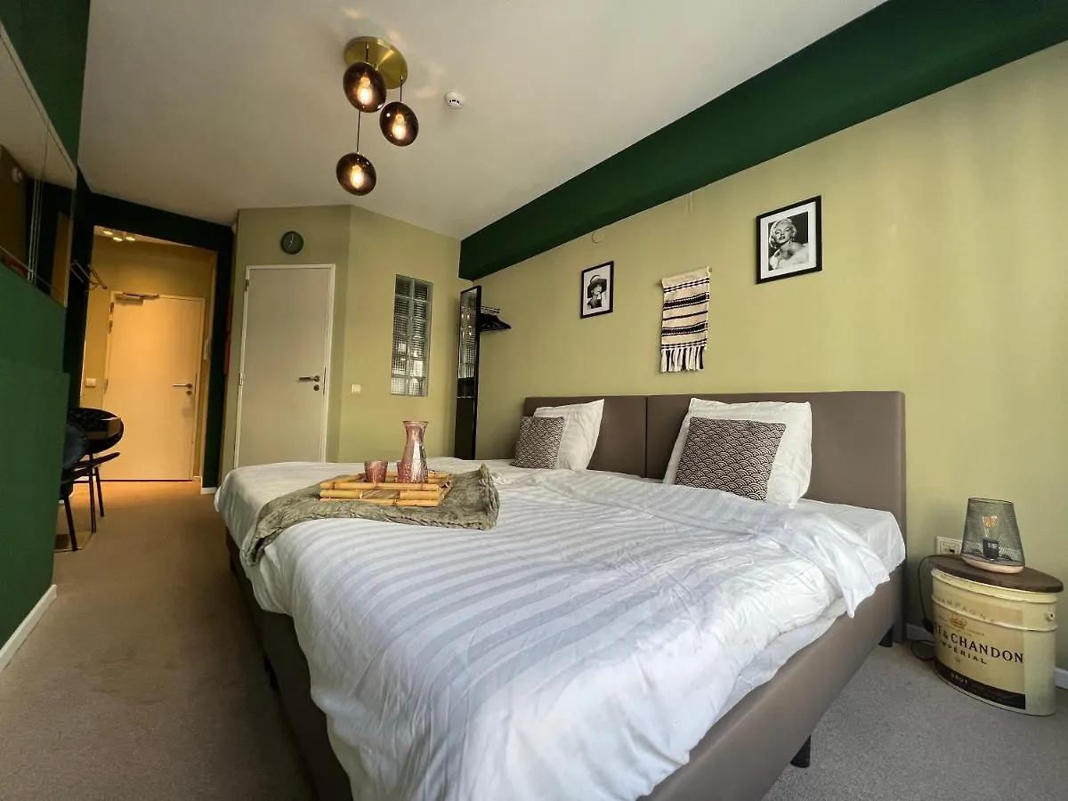 Lotelito Roomzzz Antwerp 0*,  Belgium